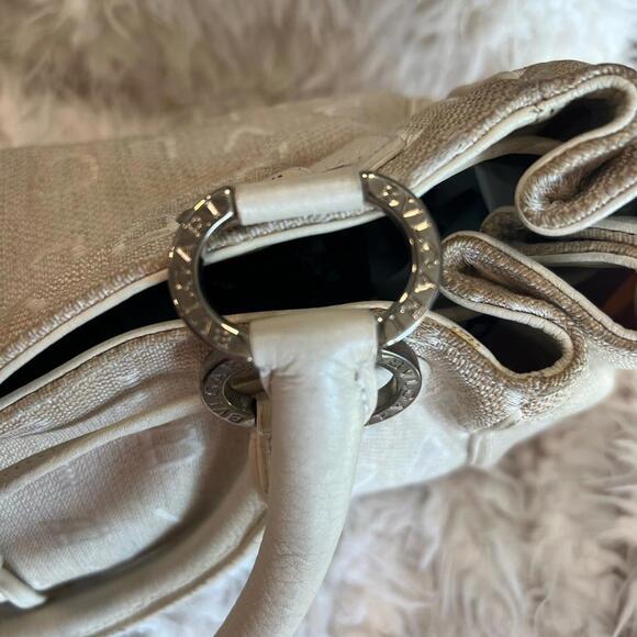 Bvlgari Mania Cream Signature Drawstring Shoulder Tote Bag (BVXX050) - Picture 8 of 9